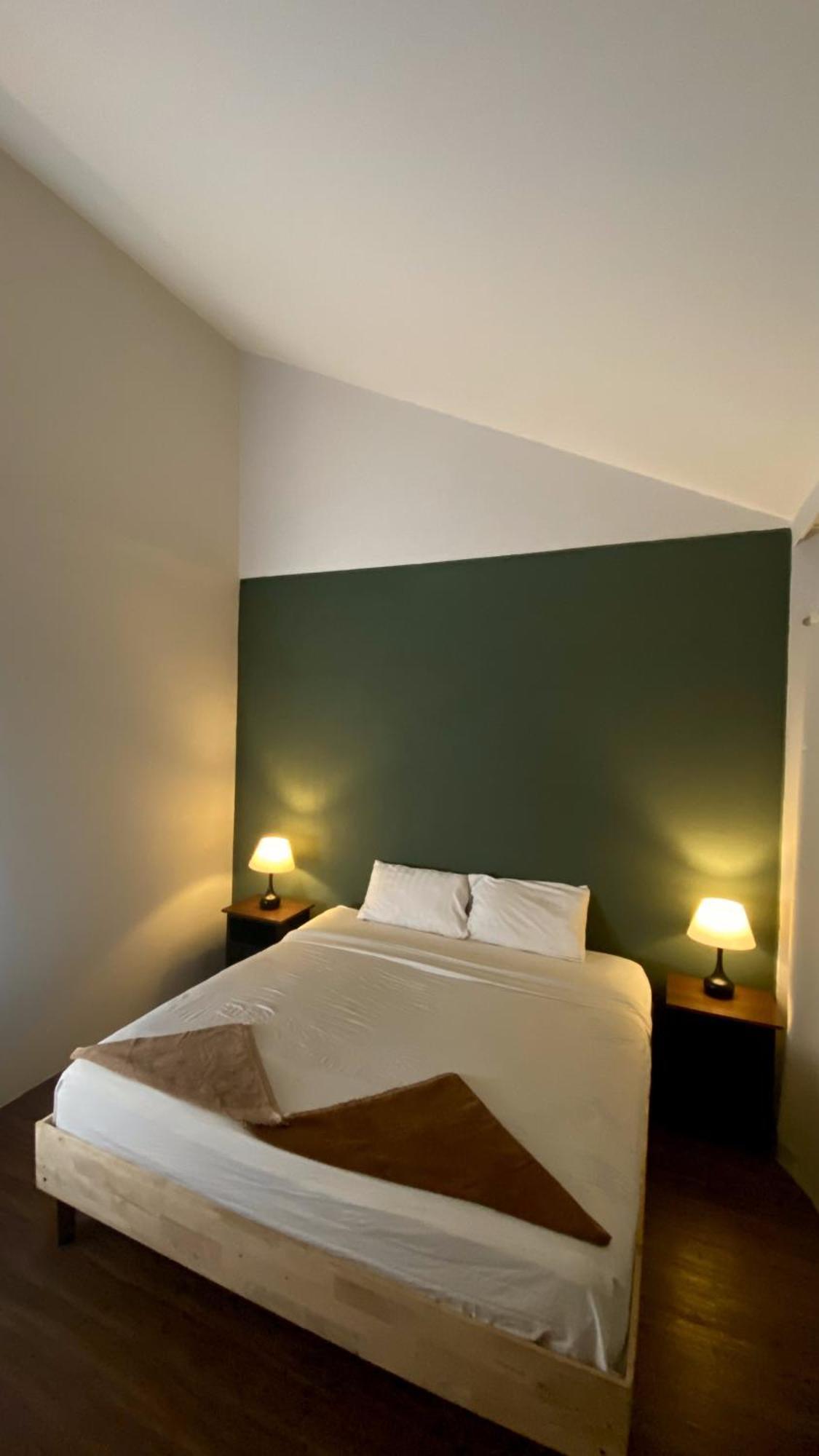 Centerpoint Hotel & Plaza Thong Sala Esterno foto